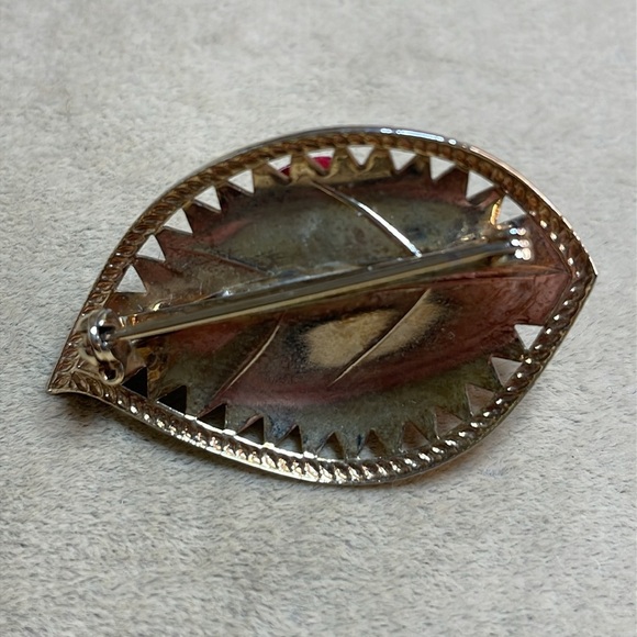 Vintage Rose and Leaf Brooch - Picture 4 of 5